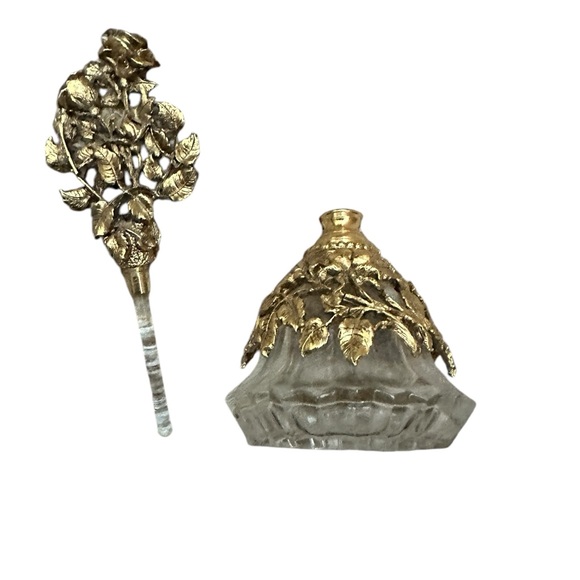 Antique Matson Ormolu Rose Filigree 6" Perfume Bottle w/ Glass Stopper/Dauber - Picture 4 of 8